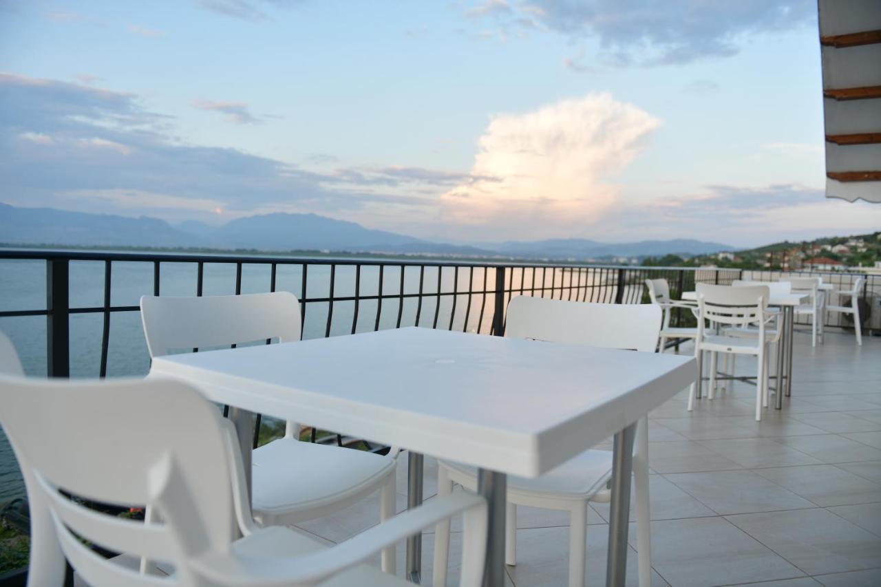 Lakefront House Shiroka Ngoại thất bức ảnh
