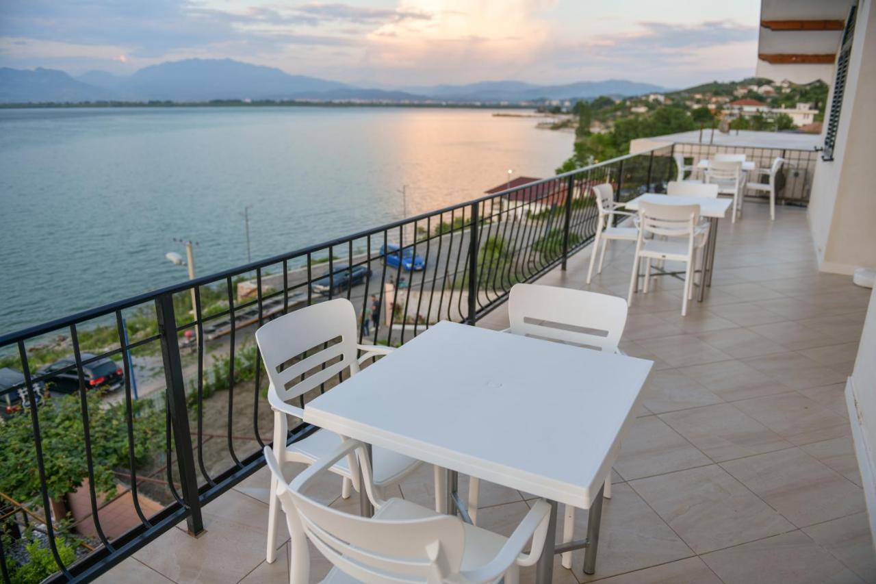 Lakefront House Shiroka Ngoại thất bức ảnh