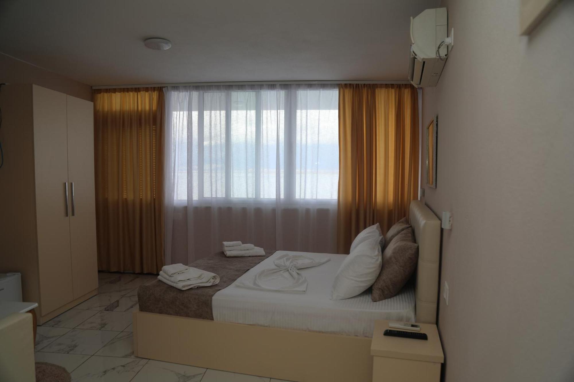 Lakefront House Shiroka Ngoại thất bức ảnh