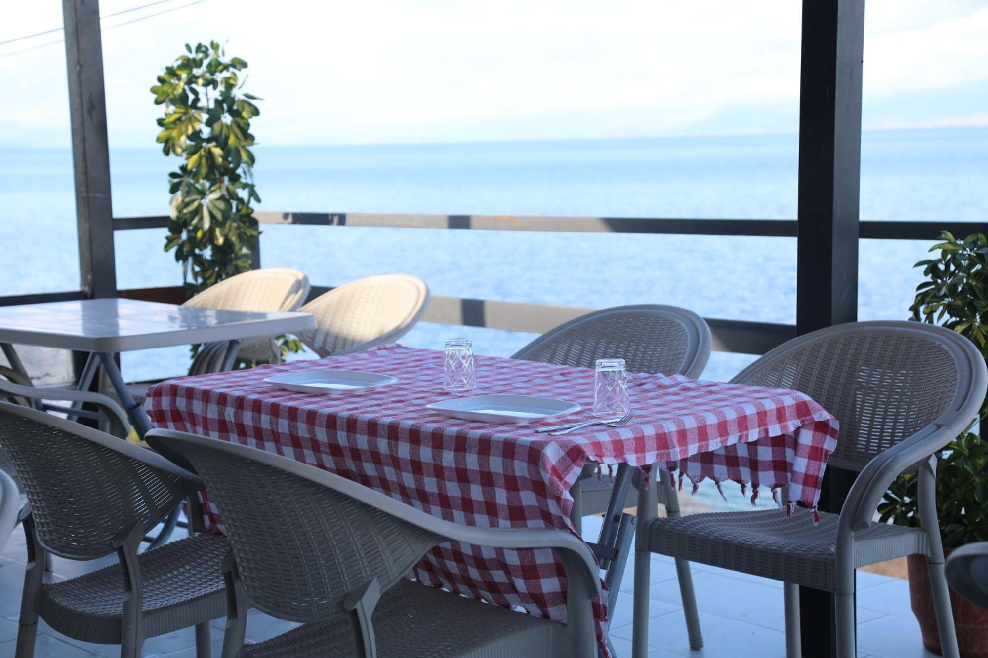 Lakefront House Shiroka Ngoại thất bức ảnh